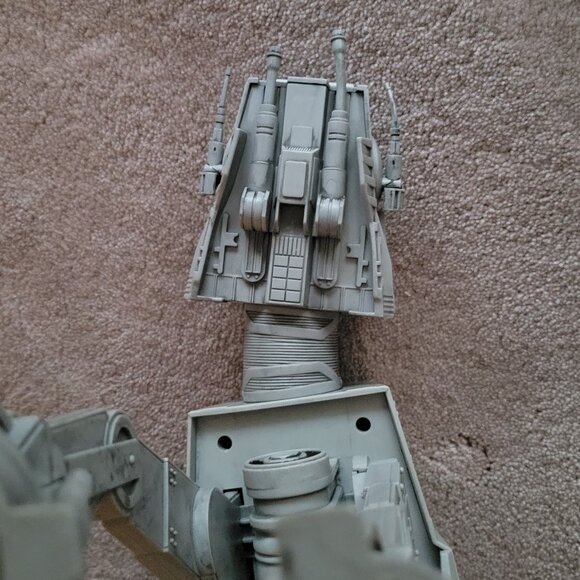WOTC Star Wars AT-AT Imperial Walker Miniatures 2005 - Picture 8 of 12